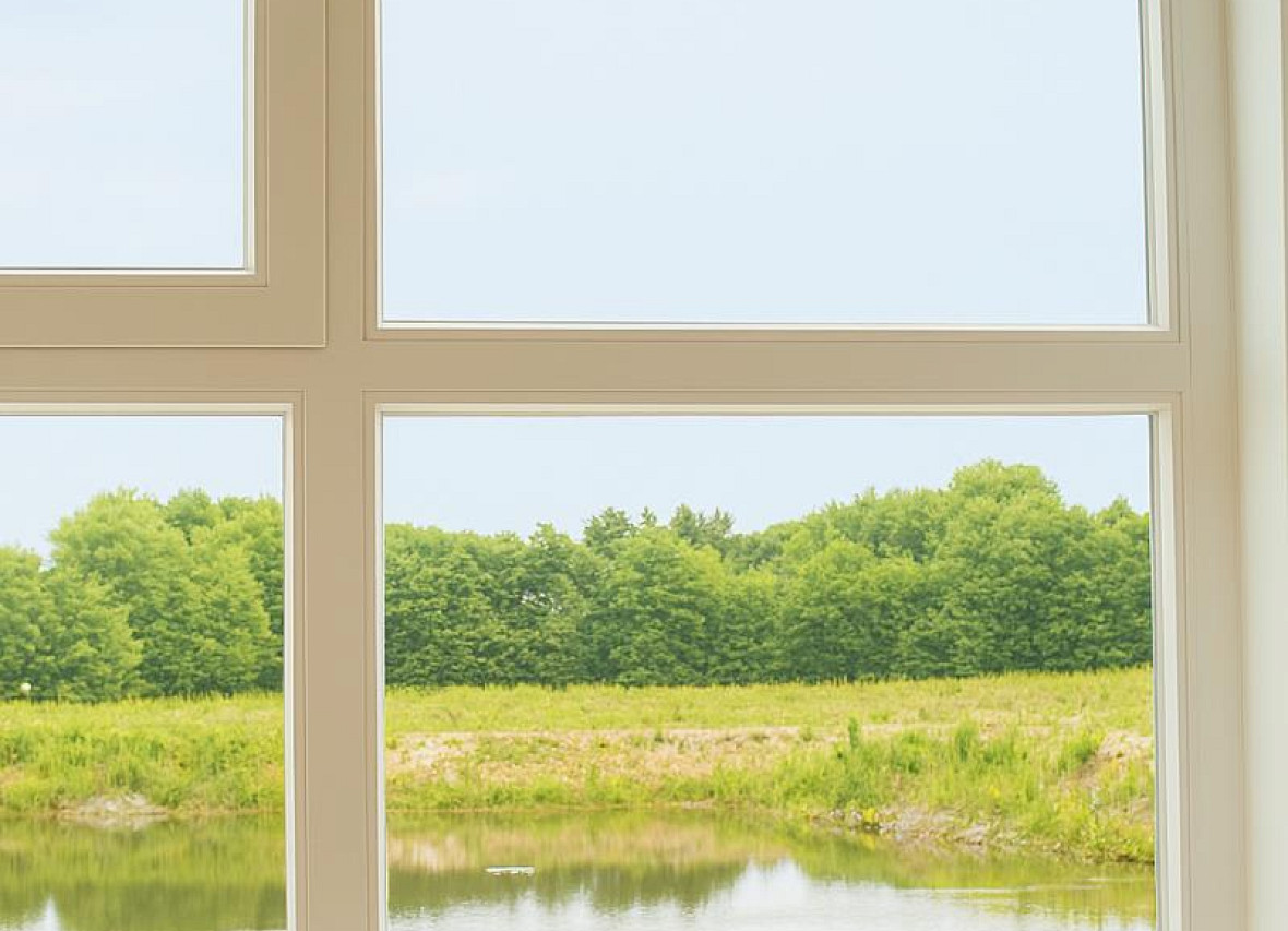 Panoramablick aus der Galerie im Ferienhaus Dock 61 – Natur pur am Wasser