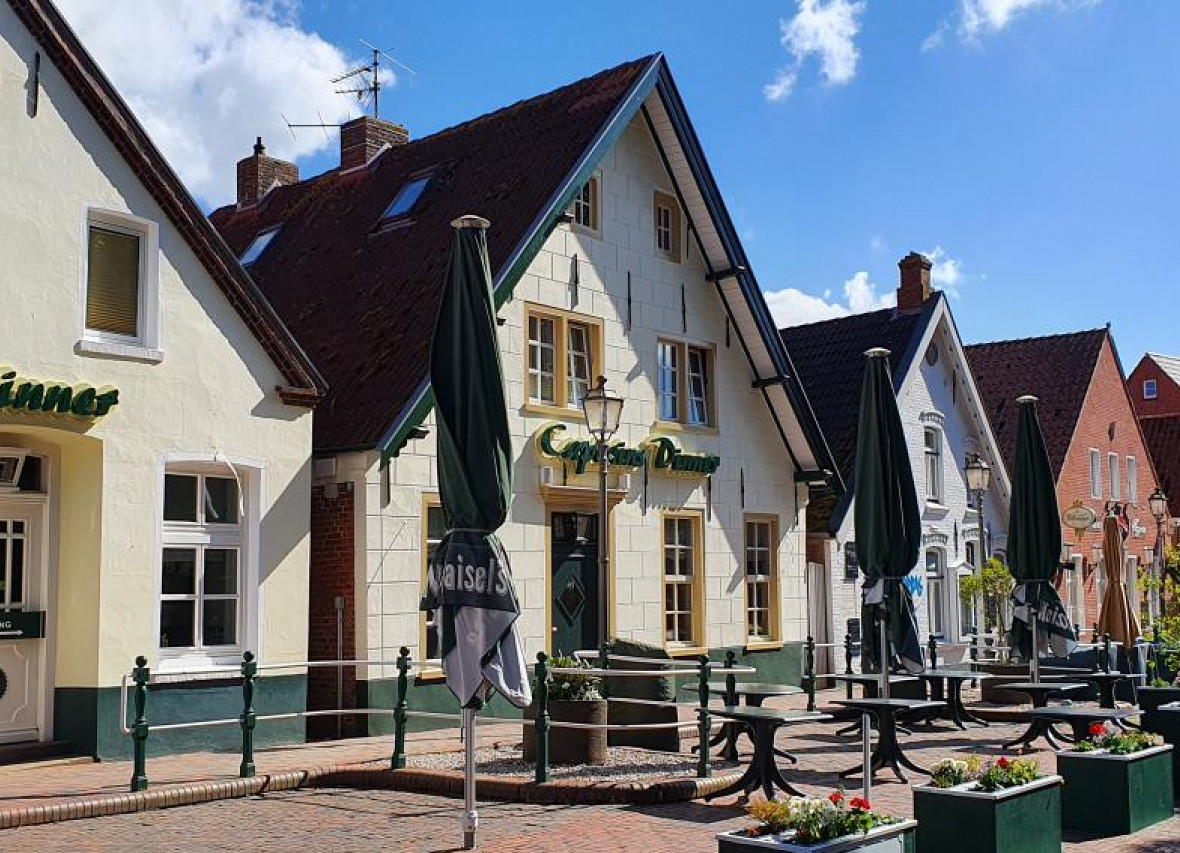 Restaurants am Hafen in Greetsiel 